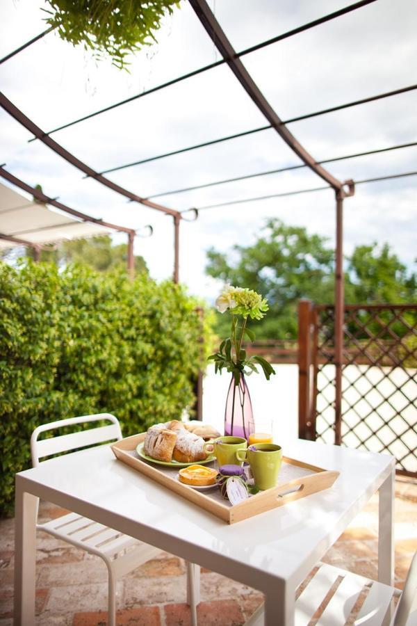 Agriturismo Il Vecchio Mandorlo Περούτζια Εξωτερικό φωτογραφία